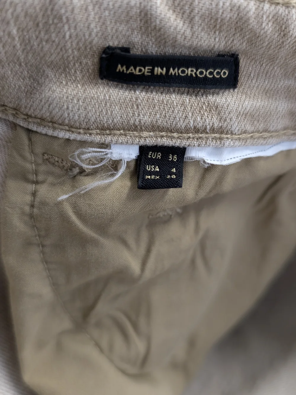 Massimo Dutti Beige Cropped Straight Leg Jeans Size 4